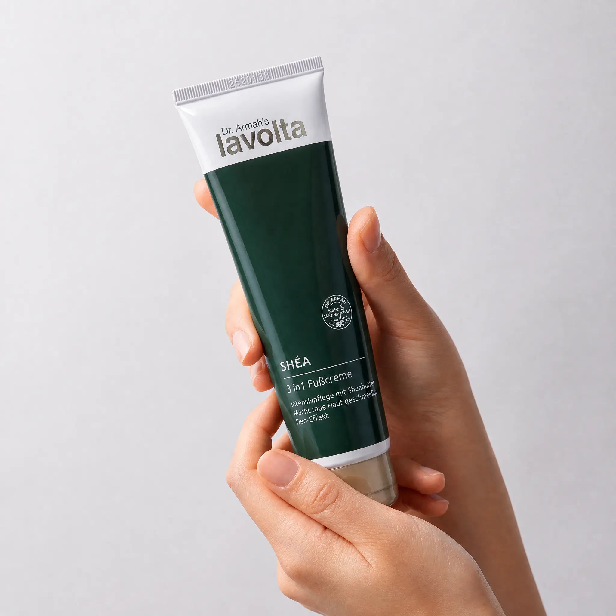 Dr. Armah - Lavolta Shéa - 3 in 1 Fußcreme